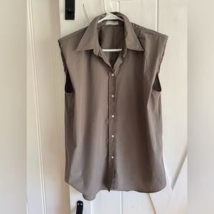 Babaton Sleeveless Blouse with Shoulder Pads